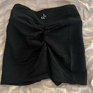 Crop Shop Boutique Scrunch shorts